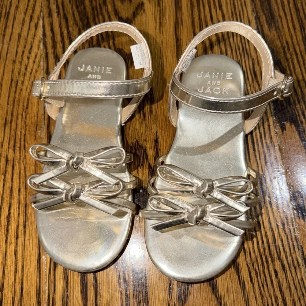 Janie & Jack Gold Kids Sandals 8T